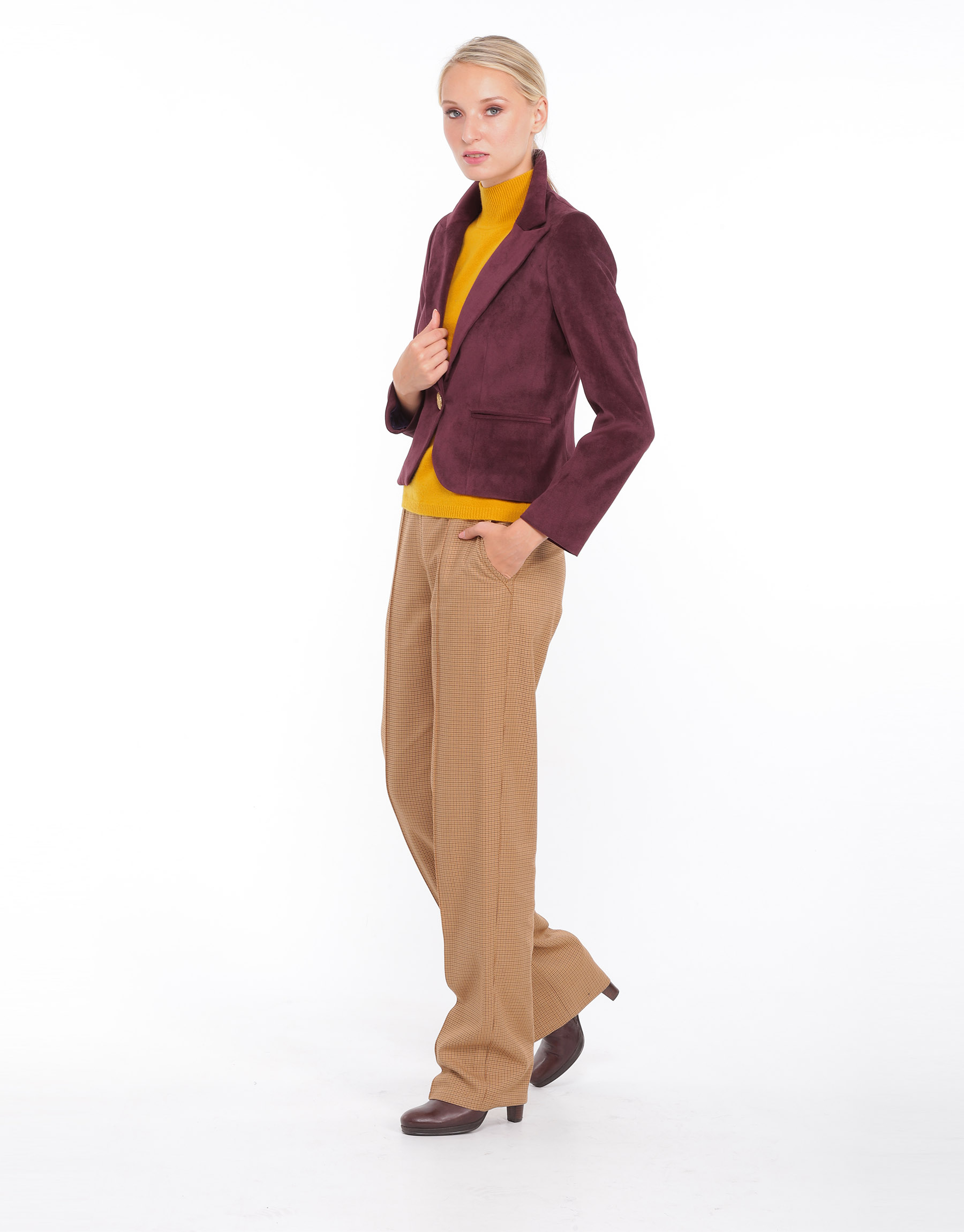 Short jacket in plum eco-suede 